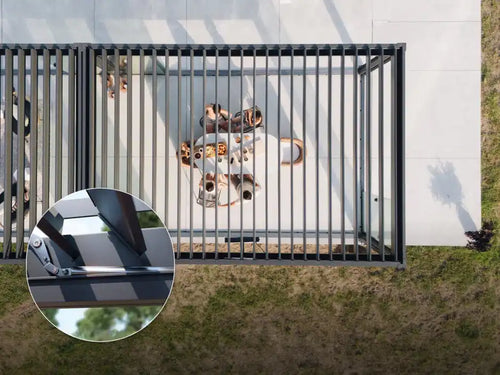 Pérgola PERGOLUX en plano cenital, con un detalle de las lamas y su mecánica 