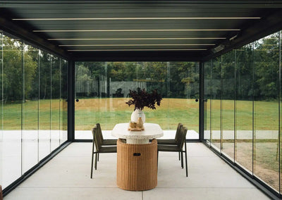 Interior de una pérgola PERGOLUX
